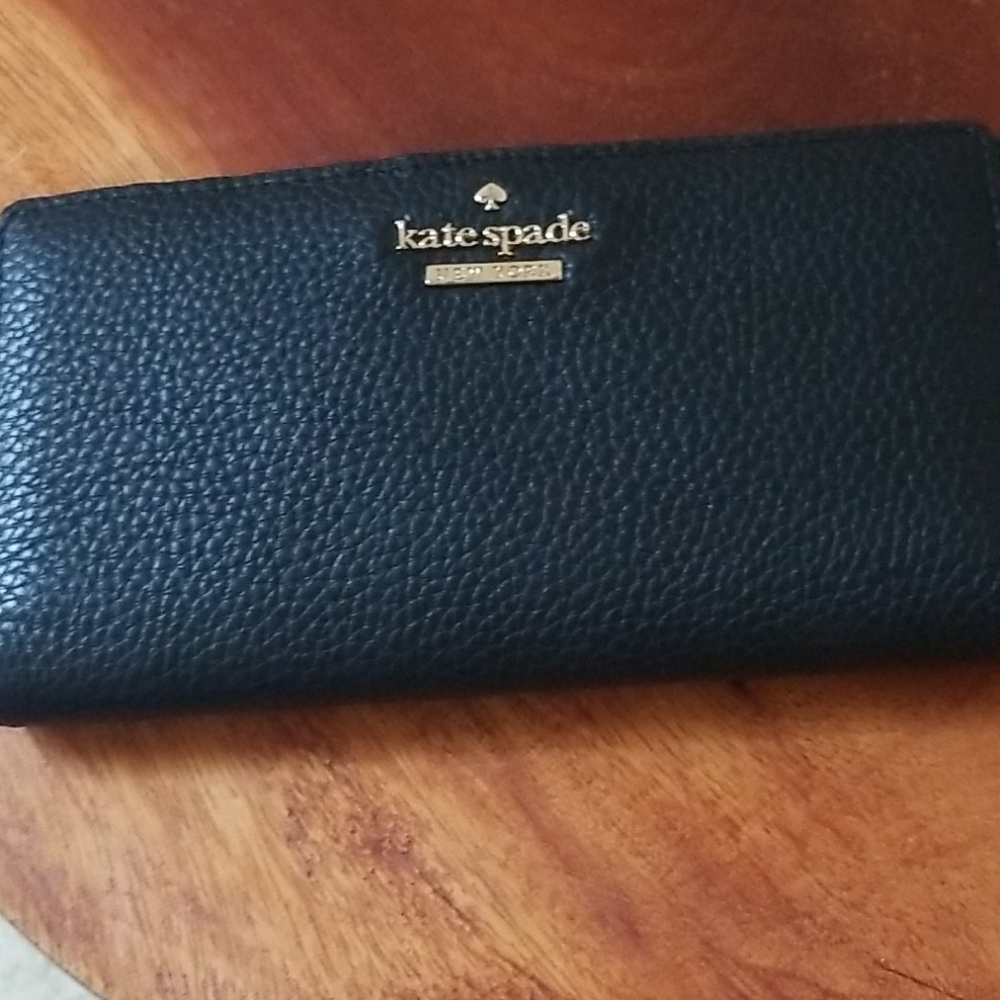 Black Kate spade wallet